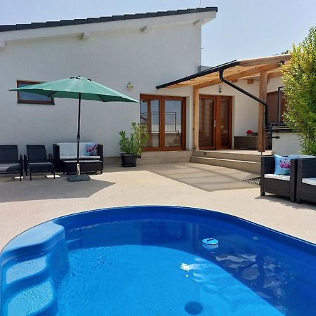 Village Romantic Apartments Near Cesky Krumlov (Adults Only) Strizov Buitenkant foto